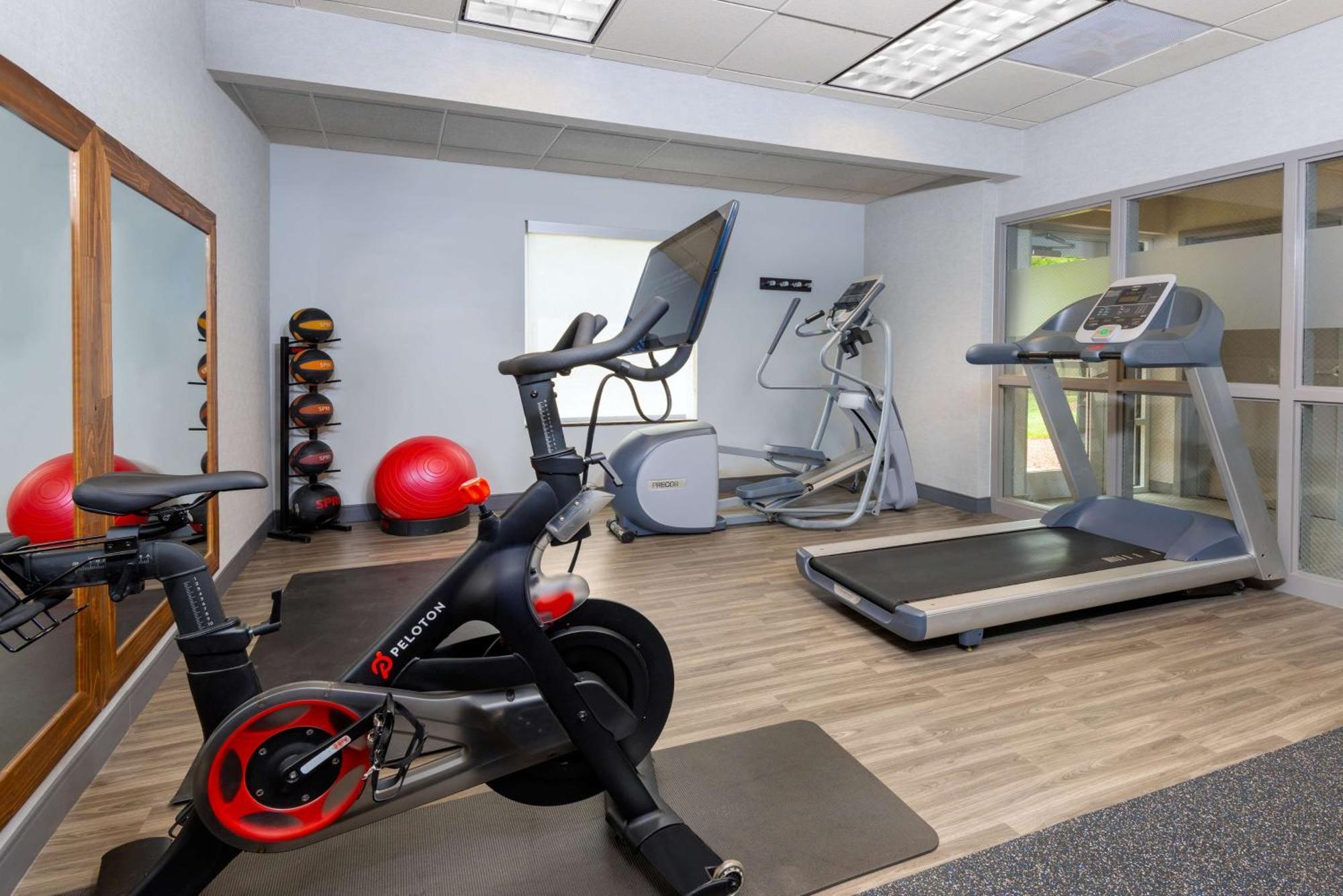 Hampton Inn & Suites Murfreesboro Eksteriør bilde